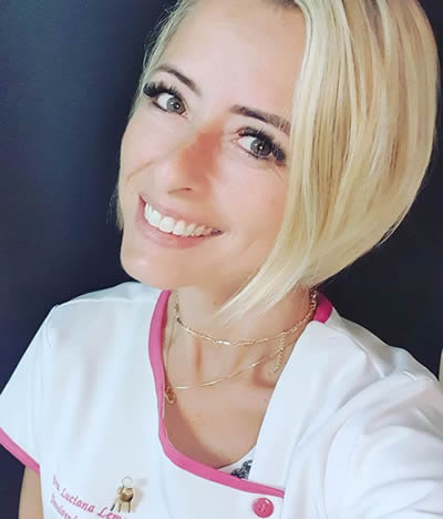 Dra. Luciana Maribondo, especializada em Implante Dentário - Landing Page DentistasRio